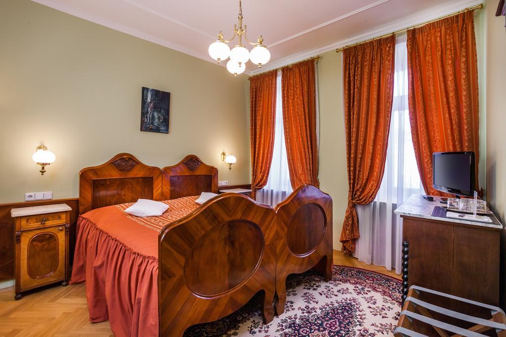 Hotel Jelinkova Vila Velké Meziříčí Rom bilde