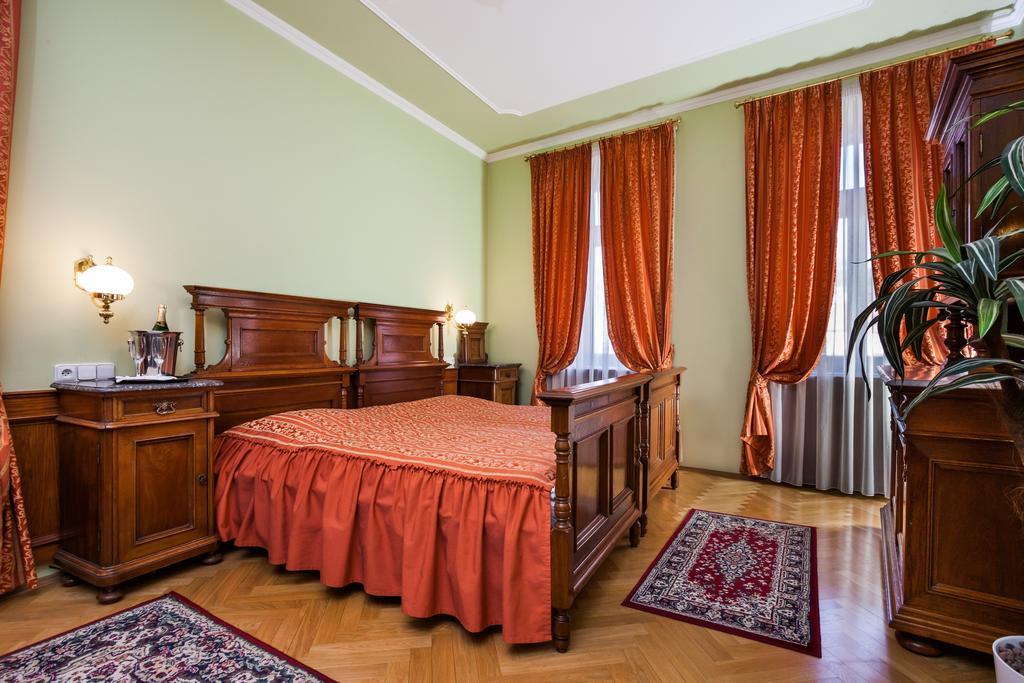 Hotel Jelinkova Vila Velké Meziříčí Rom bilde