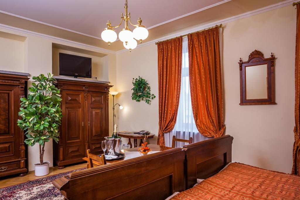 Hotel Jelinkova Vila Velké Meziříčí Rom bilde