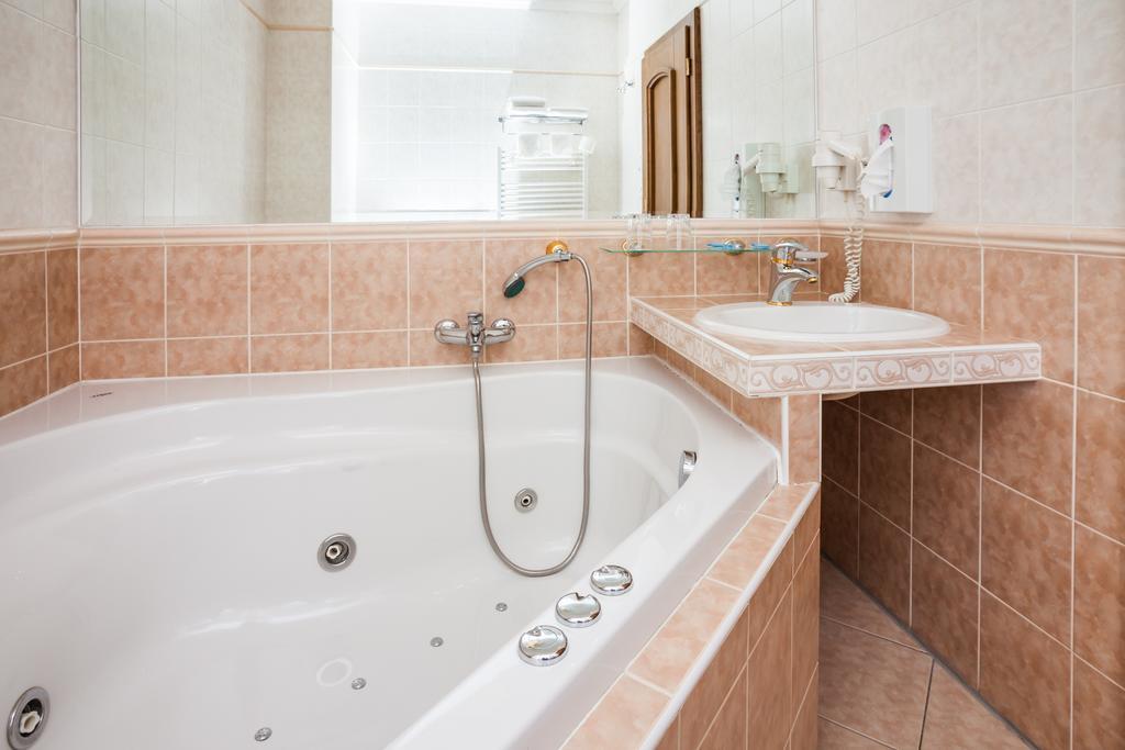 Hotel Jelinkova Vila Velké Meziříčí Rom bilde
